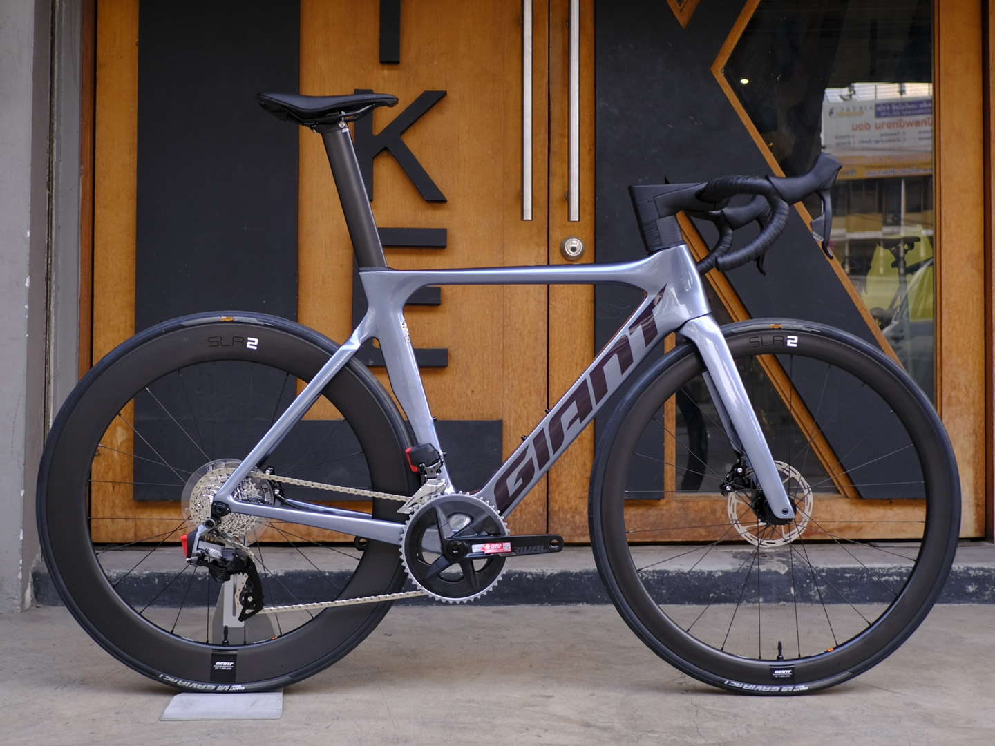 Giant propel aero online road bike